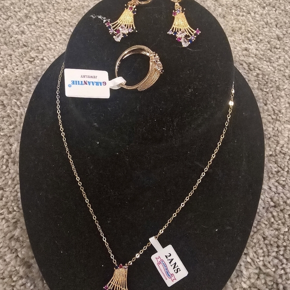 21kgp Dubai Elegant Gold and Pink Jewelry Set - Picture 11 of 12